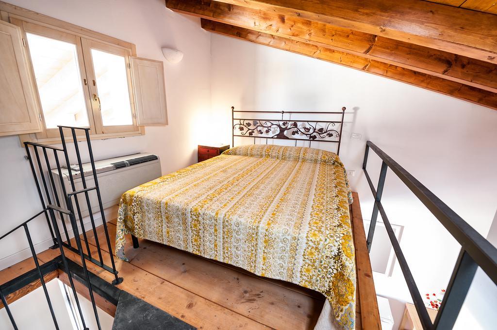 Villa Pace Pozzolengo Pokoj fotografie