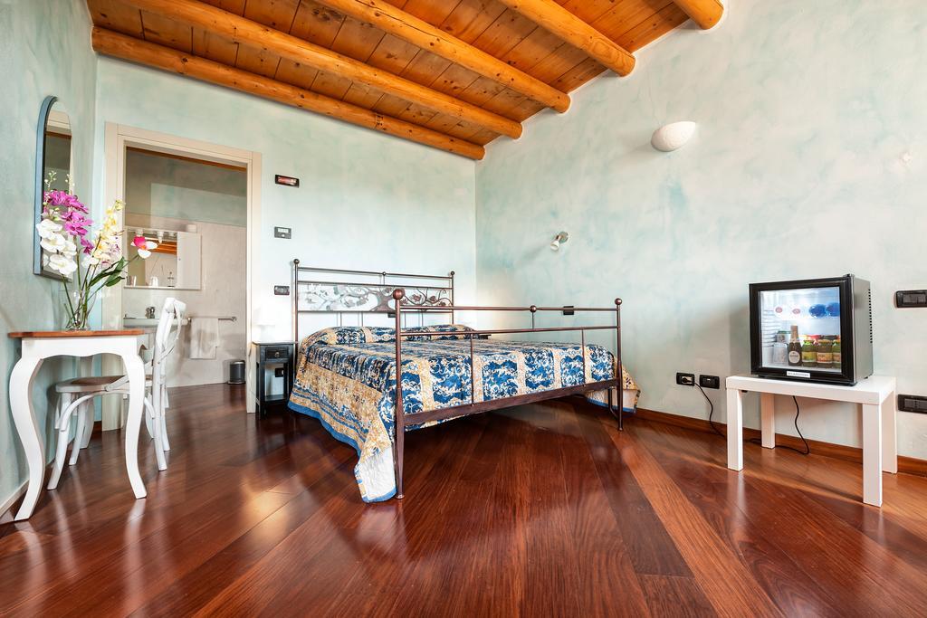 Villa Pace Pozzolengo Pokoj fotografie