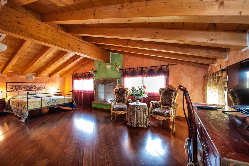Villa Pace Pozzolengo Pokoj fotografie