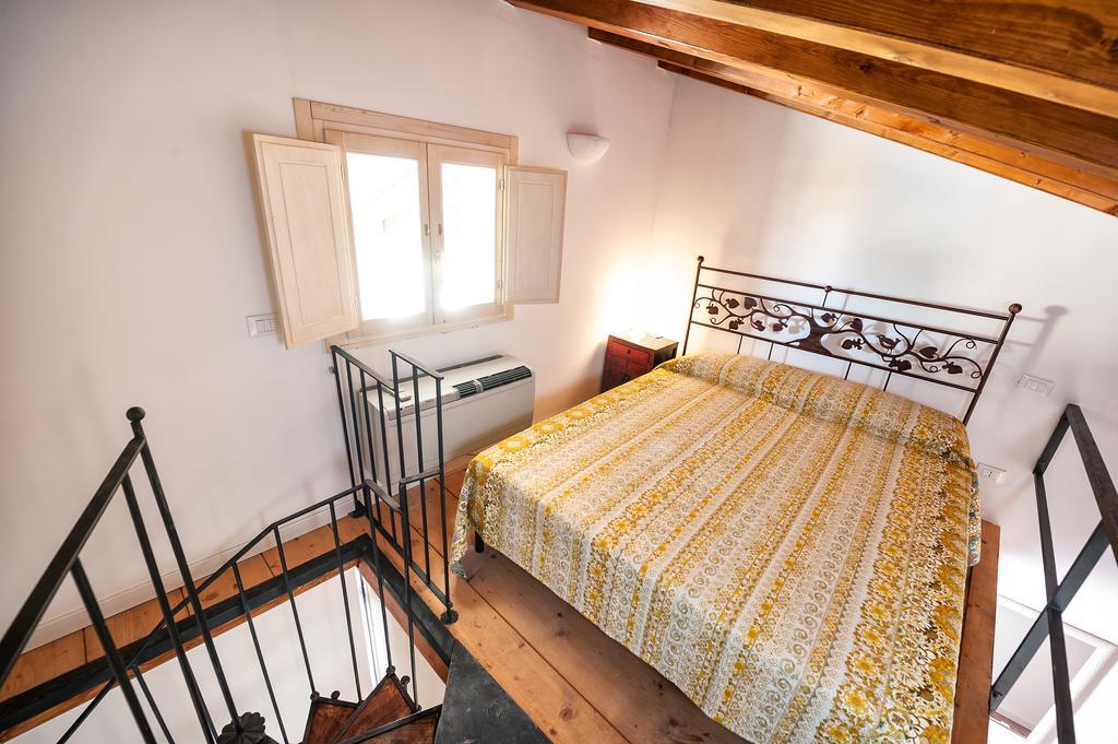 Villa Pace Pozzolengo Pokoj fotografie